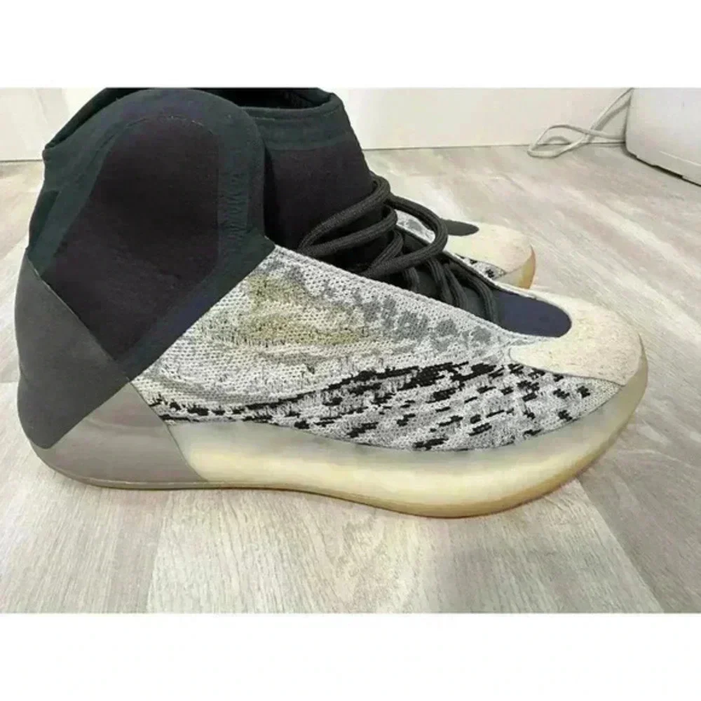 Yeezy size adidas
